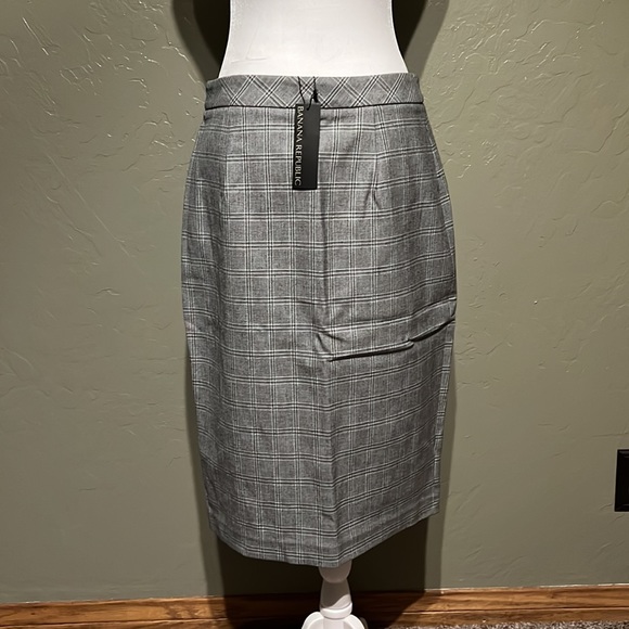 Banana Republic Sz 6 Pencil Skirt - Picture 4 of 6